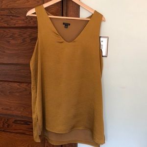 Gold sleeveless top